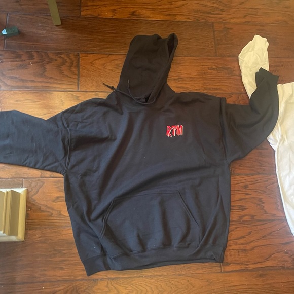 Come shop and support with my new rtm clothing brand - Picture 7 of 15